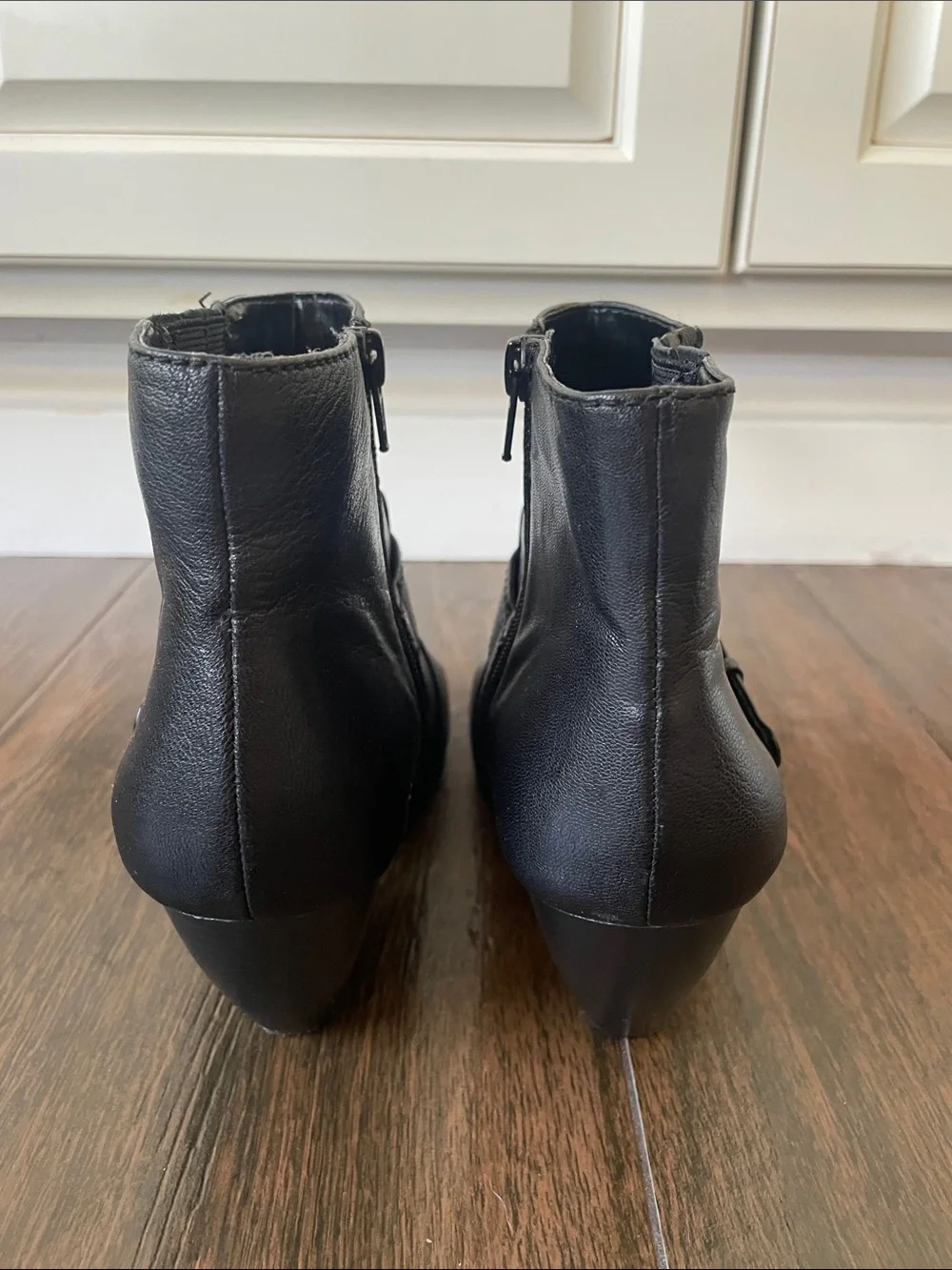 Naturalizer Black Leather Ankle Booties!